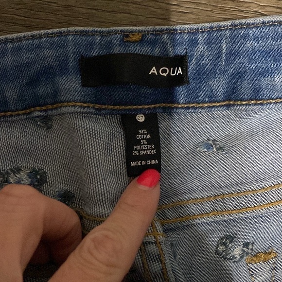 AQUA | Blue Leopard embroidered Skinny Jeans With Raw Hem | 27 - Picture 6 of 14